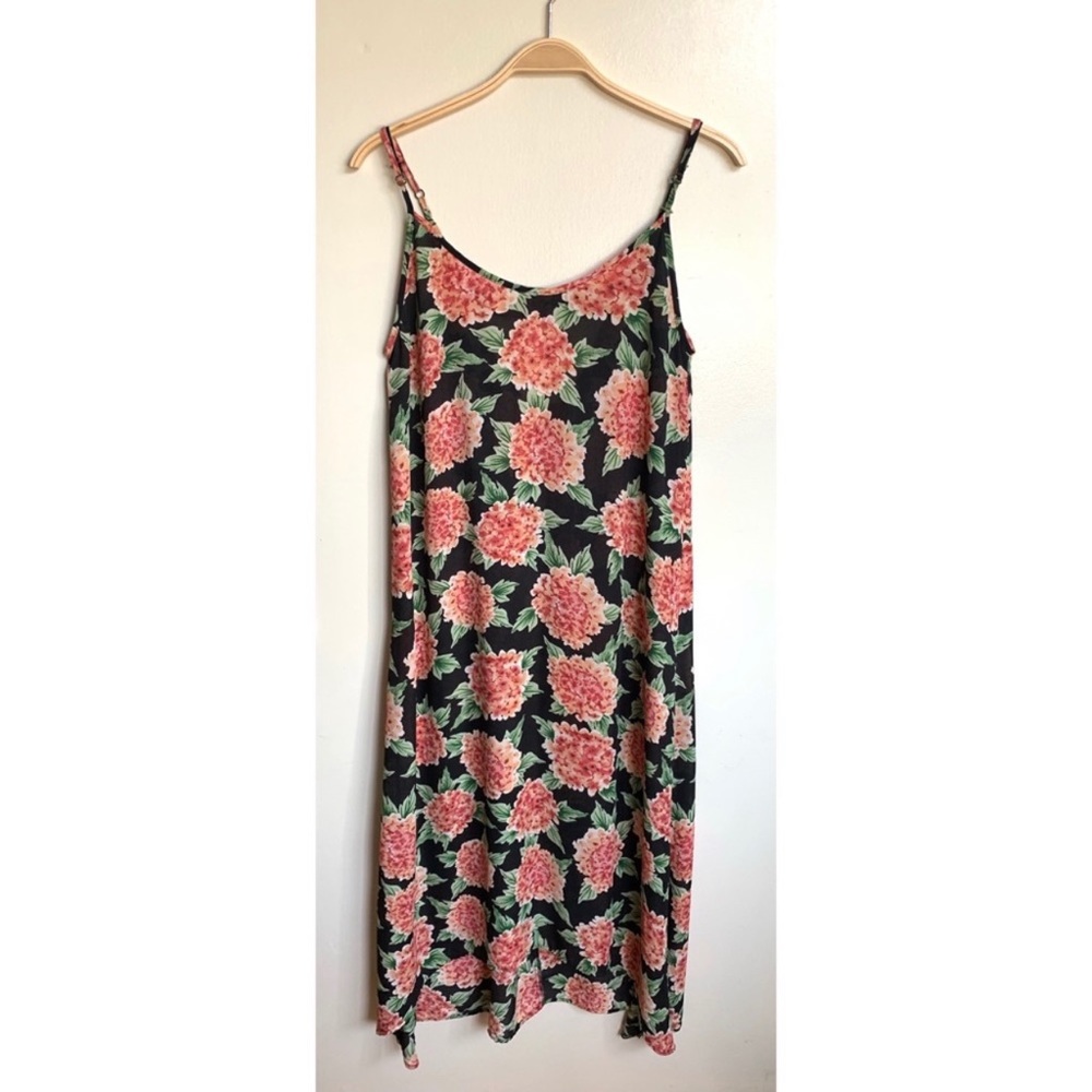 SHOW ME YOUR MUMU | Taryn Flower Puff Maxi Dress - Picture 2 of 8